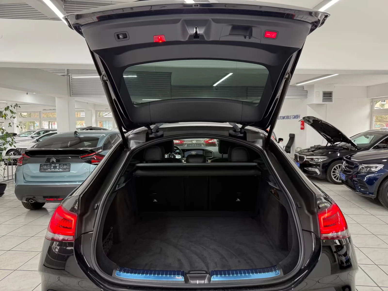 Mercedes-Benz GLE 350 d/4MATIC/272HP/COUPE/AMG/NIGHT/BURM/CAM/NAVI/987g, снимка 16 - Автомобили и джипове - 53999327