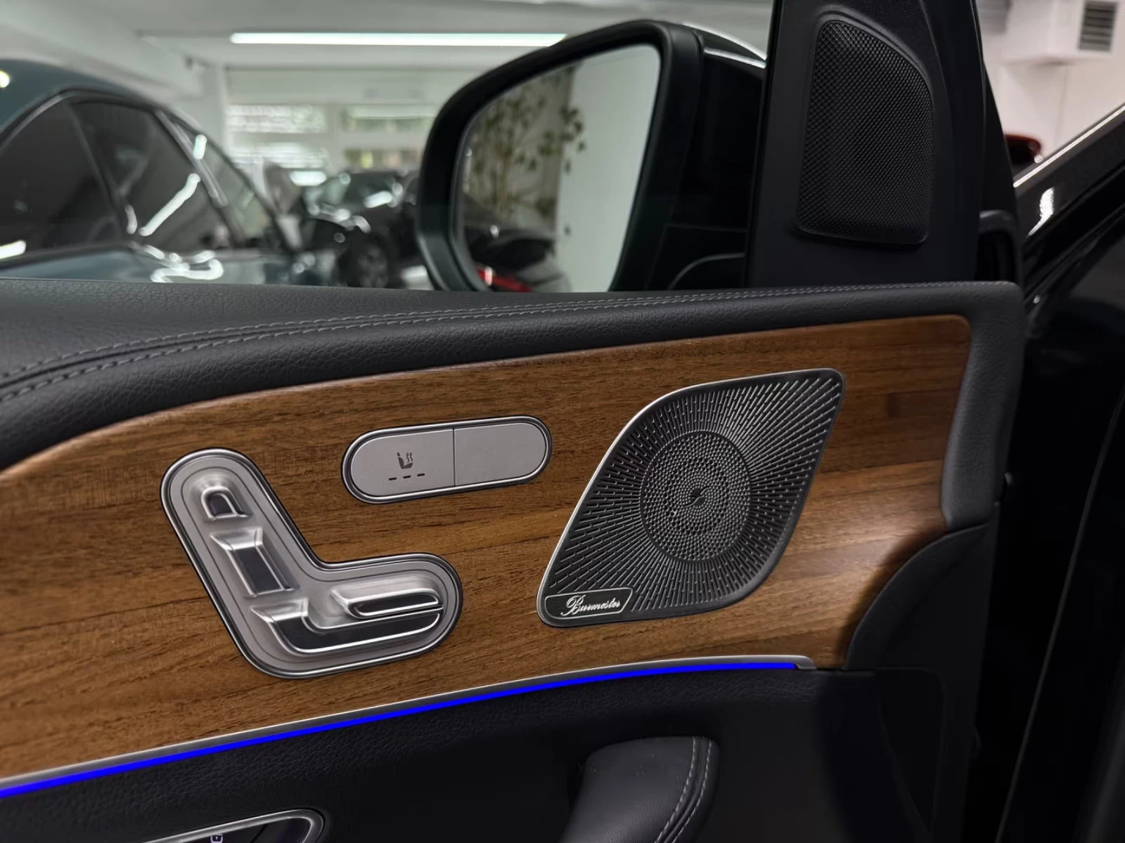 Mercedes-Benz GLE 350 d/4MATIC/272HP/COUPE/AMG/NIGHT/BURM/CAM/NAVI/987g, снимка 12 - Автомобили и джипове - 53999327