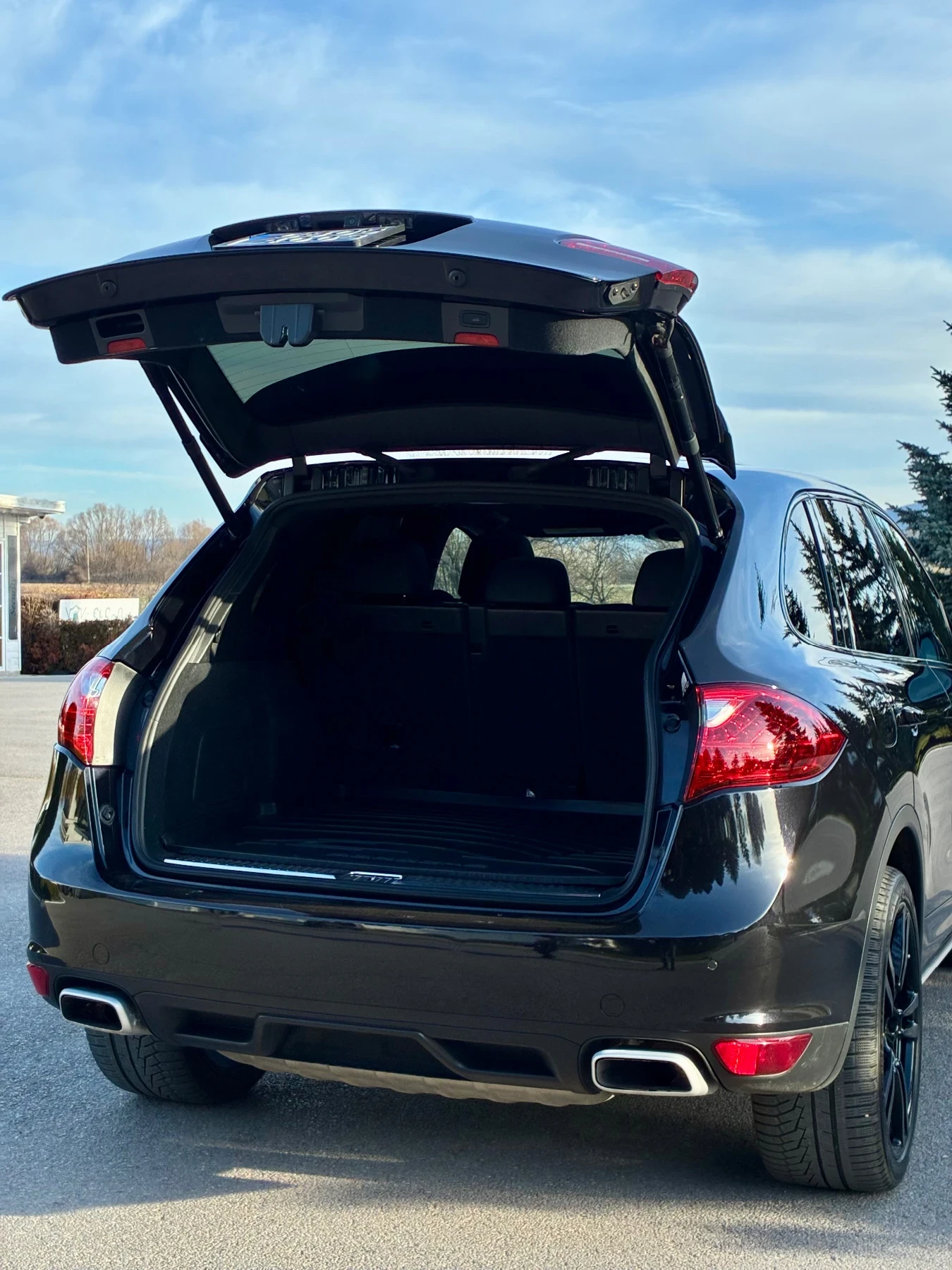 Porsche Cayenne, снимка 15 - Автомобили и джипове - 55042144