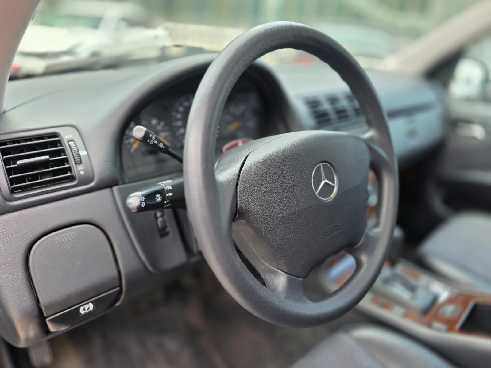 Mercedes-Benz ML 270 CDI 163k.c UNIKAT ITALIA , снимка 9 - Автомобили и джипове - 55193160