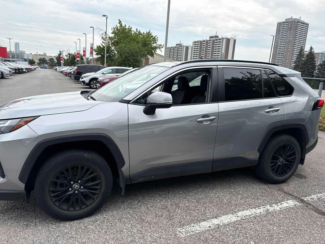 Toyota Rav4 * XLE * CARFAX * ОПЦИЯ ЗА ФИНАНСИРАНЕ , снимка 2 - Автомобили и джипове - 55629083