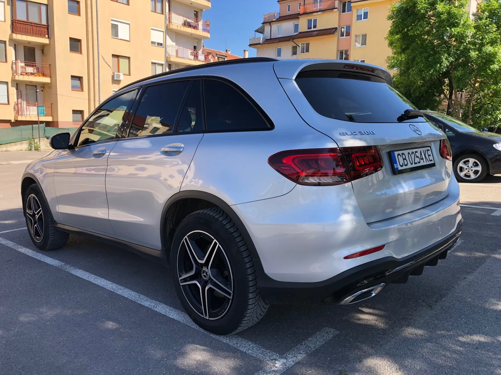 Mercedes-Benz GLC 300 AMG Line, снимка 5 - Автомобили и джипове - 55657359