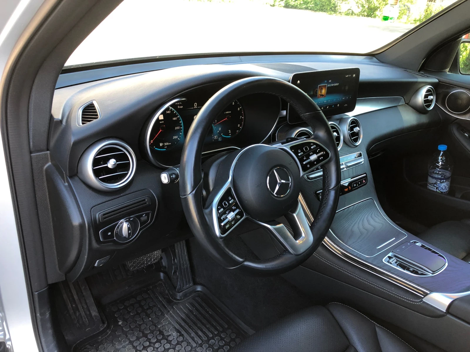Mercedes-Benz GLC 300 AMG Line, снимка 10 - Автомобили и джипове - 55657359