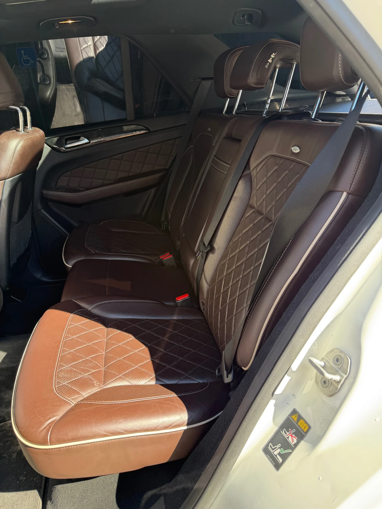 Mercedes-Benz GLE 350, снимка 3 - Автомобили и джипове - 56337384