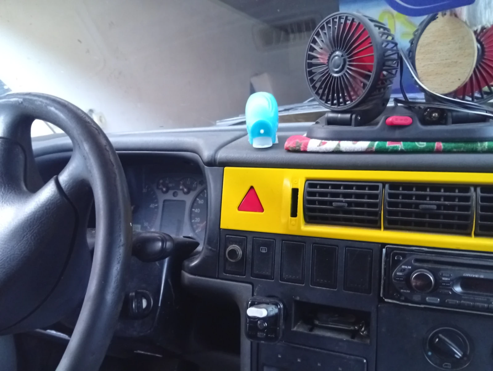 VW T4, снимка 6 - Бусове и автобуси - 53944586