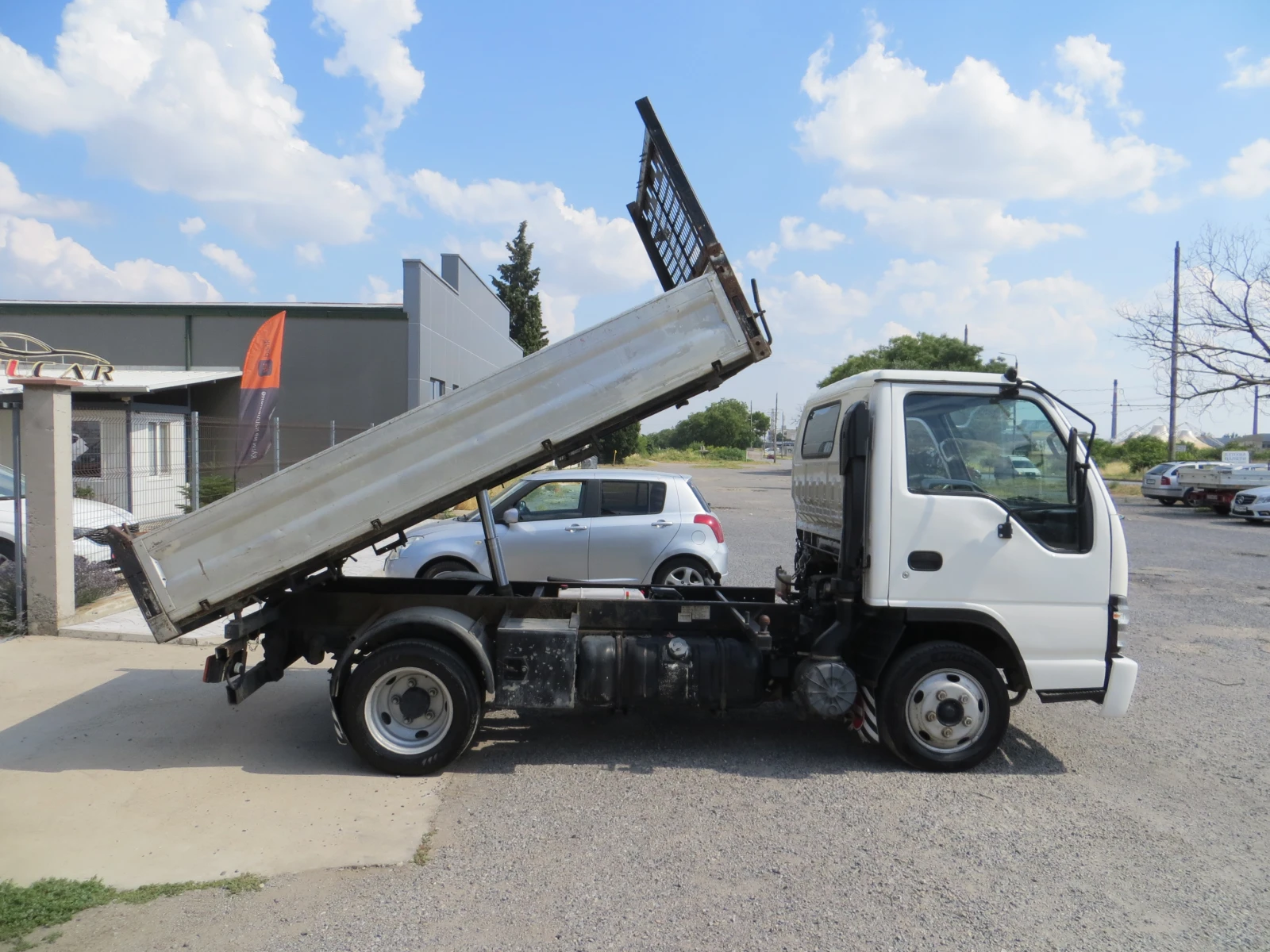 Isuzu Npr 3.0D САМОСВАЛ-N1-СЕРВИЗНА ИСТОРИЯ!!, снимка 10 - Камиони - 55127845