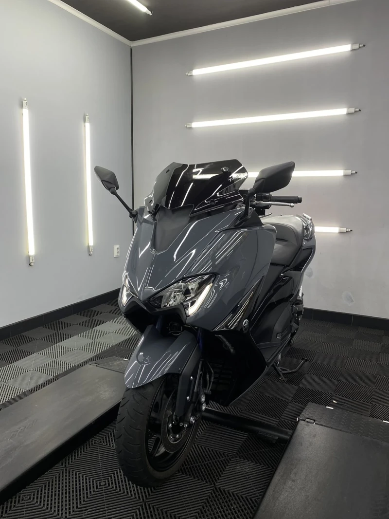 Yamaha T-max Tech Max 560/Akrapovic, снимка 2 - Мотоциклети и мототехника - 51595503