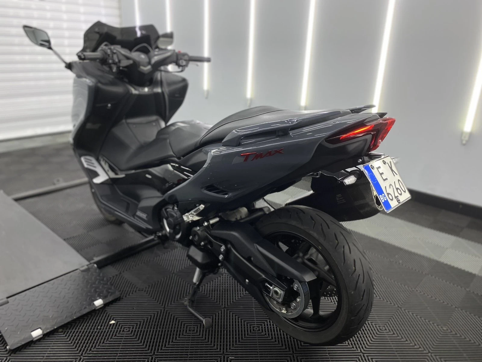Yamaha T-max Tech Max 560/Akrapovic - изображение 4