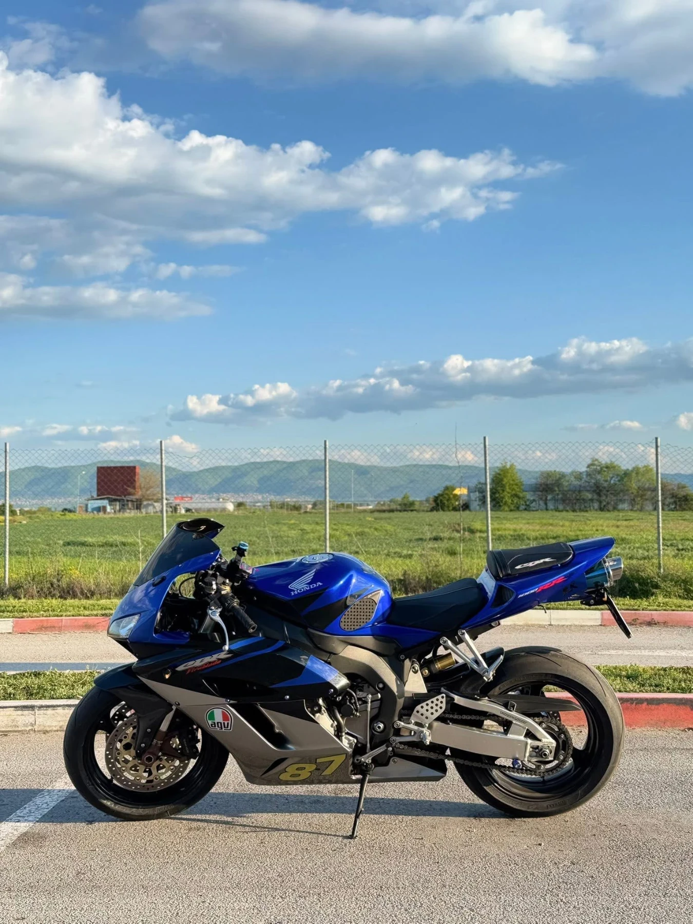 Honda Cbr Cbr 1000 RR - изображение 8