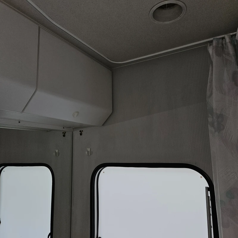 Кемпер Fiat Knaus, снимка 13 - Каравани и кемпери - 49408800