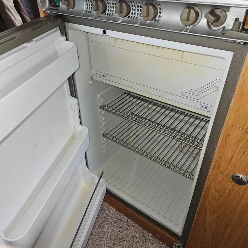 Кемпер Fiat Knaus, снимка 10 - Каравани и кемпери - 49408800