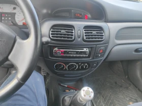 Renault Megane Coach, снимка 13