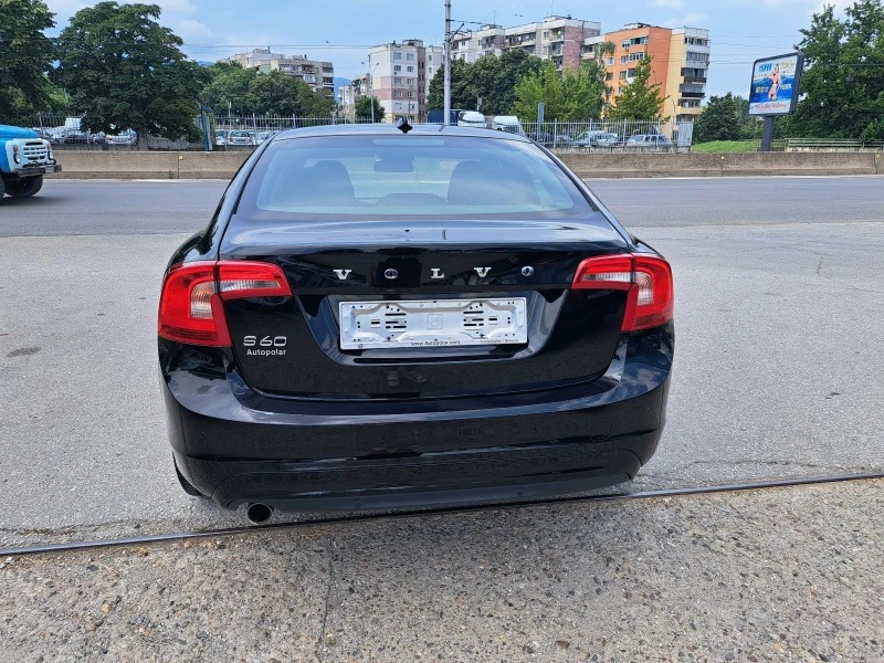 Volvo S60, снимка 5 - Автомобили и джипове - 41525977