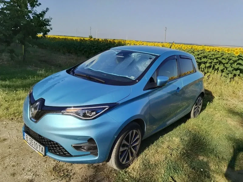 Renault Zoe, снимка 1 - Автомобили и джипове - 48170428