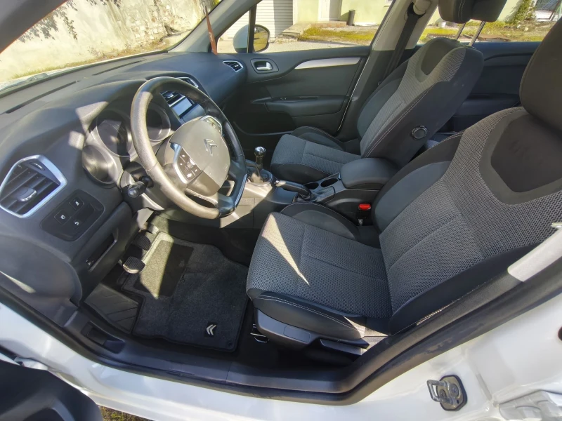 Citroen C4 1.6 e-hdi 92hp Топ оферта , снимка 9 - Автомобили и джипове - 52291333