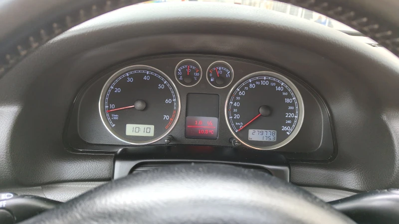 VW Passat, снимка 11 - Автомобили и джипове - 52816168