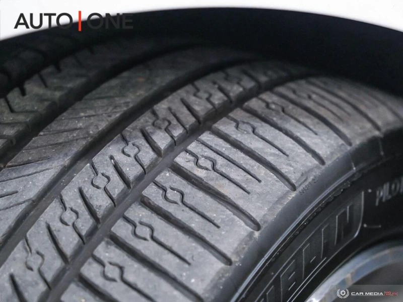 Mercedes-Benz E 400 * WAGON | DEALER SERVICED * CARFAX * ЦЕНА ДО БГ, снимка 11 - Автомобили и джипове - 53043908