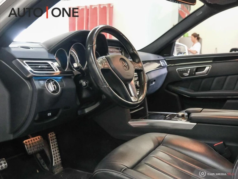 Mercedes-Benz E 400 * WAGON | DEALER SERVICED * CARFAX * ЦЕНА ДО БГ, снимка 12 - Автомобили и джипове - 53043908