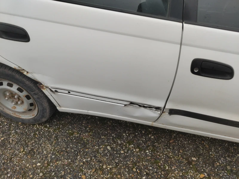 Toyota Carina, снимка 3 - Автомобили и джипове - 53482387