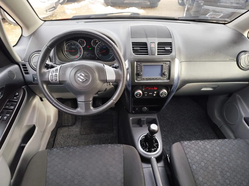 Suzuki SX4 1.6 бензин 4х4, снимка 10 - Автомобили и джипове - 53562835