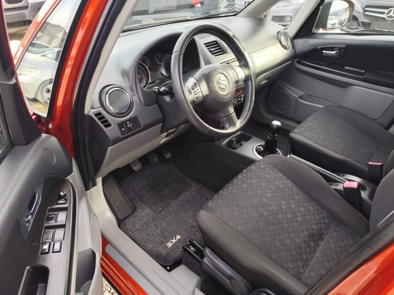 Suzuki SX4 1.6 бензин 4х4, снимка 11 - Автомобили и джипове - 53562835
