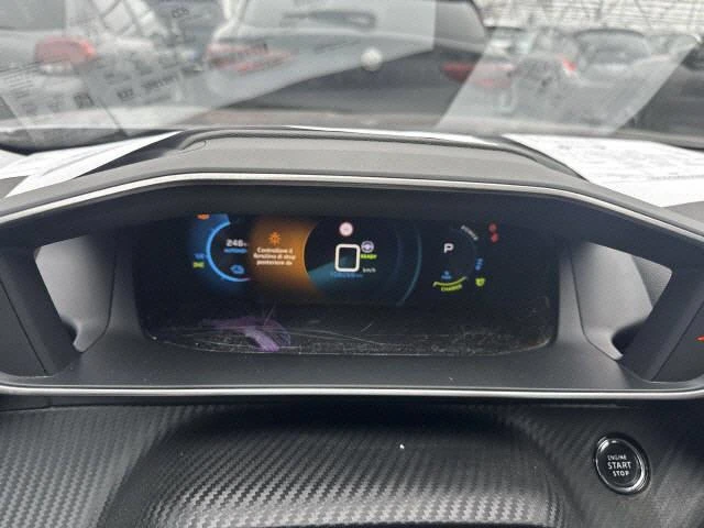 Peugeot 2008 Allure, снимка 6 - Автомобили и джипове - 53815723