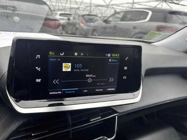 Peugeot 2008 Allure, снимка 8 - Автомобили и джипове - 53815723