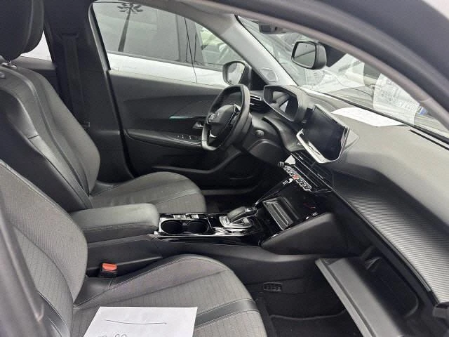 Peugeot 2008 Allure, снимка 10 - Автомобили и джипове - 53815723