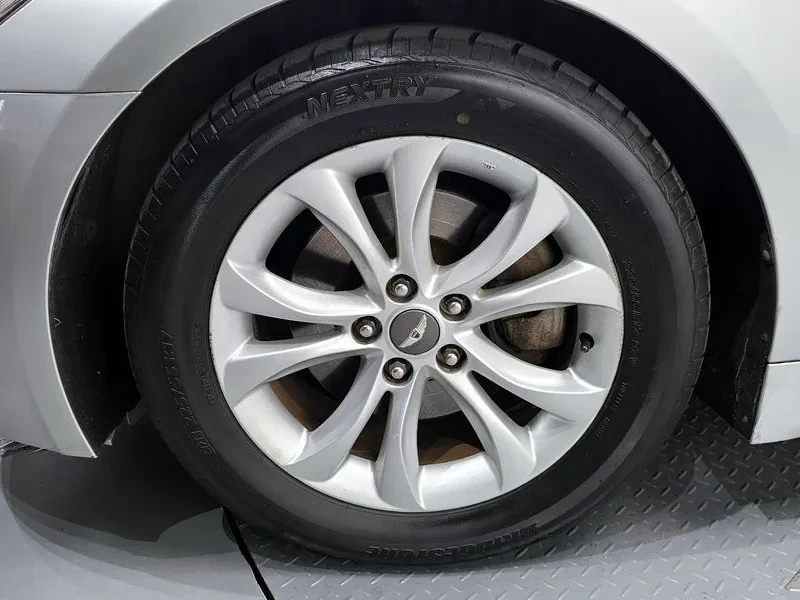 Hyundai Genesis 3.3, снимка 5 - Автомобили и джипове - 54618103
