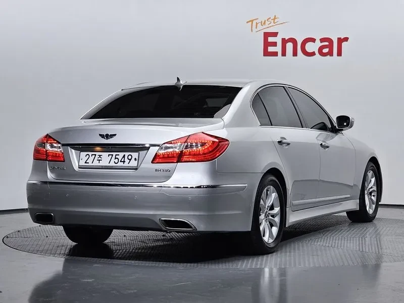 Hyundai Genesis 3.3, снимка 2 - Автомобили и джипове - 54618103