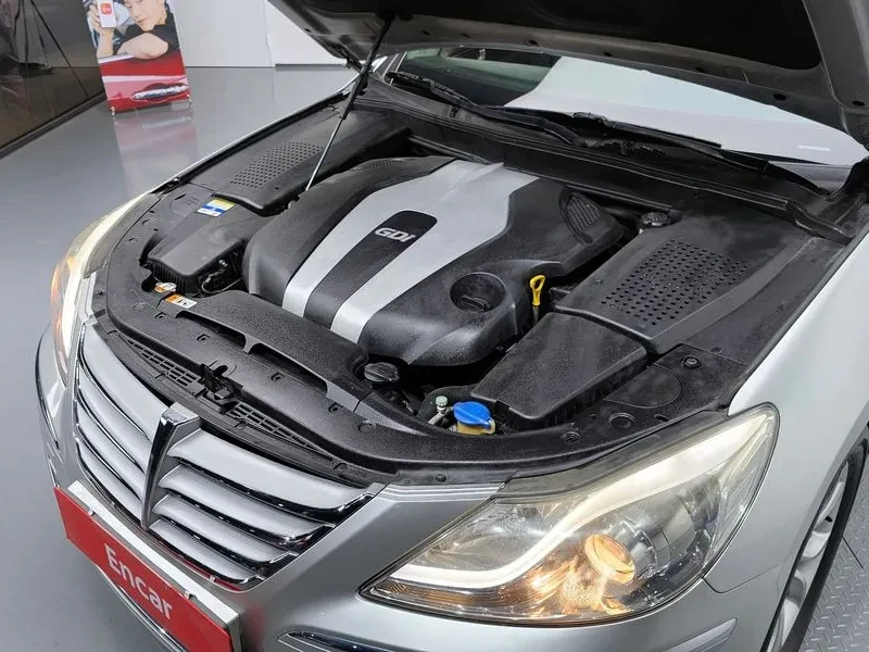 Hyundai Genesis 3.3, снимка 6 - Автомобили и джипове - 54618103