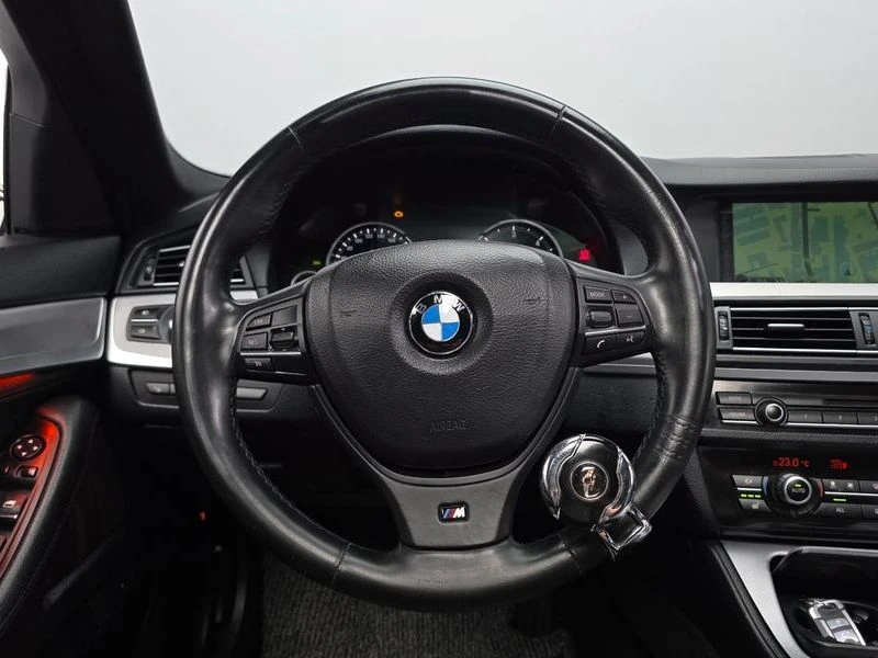 BMW 520 520d M Sport| 182к.с., снимка 13 - Автомобили и джипове - 56289415