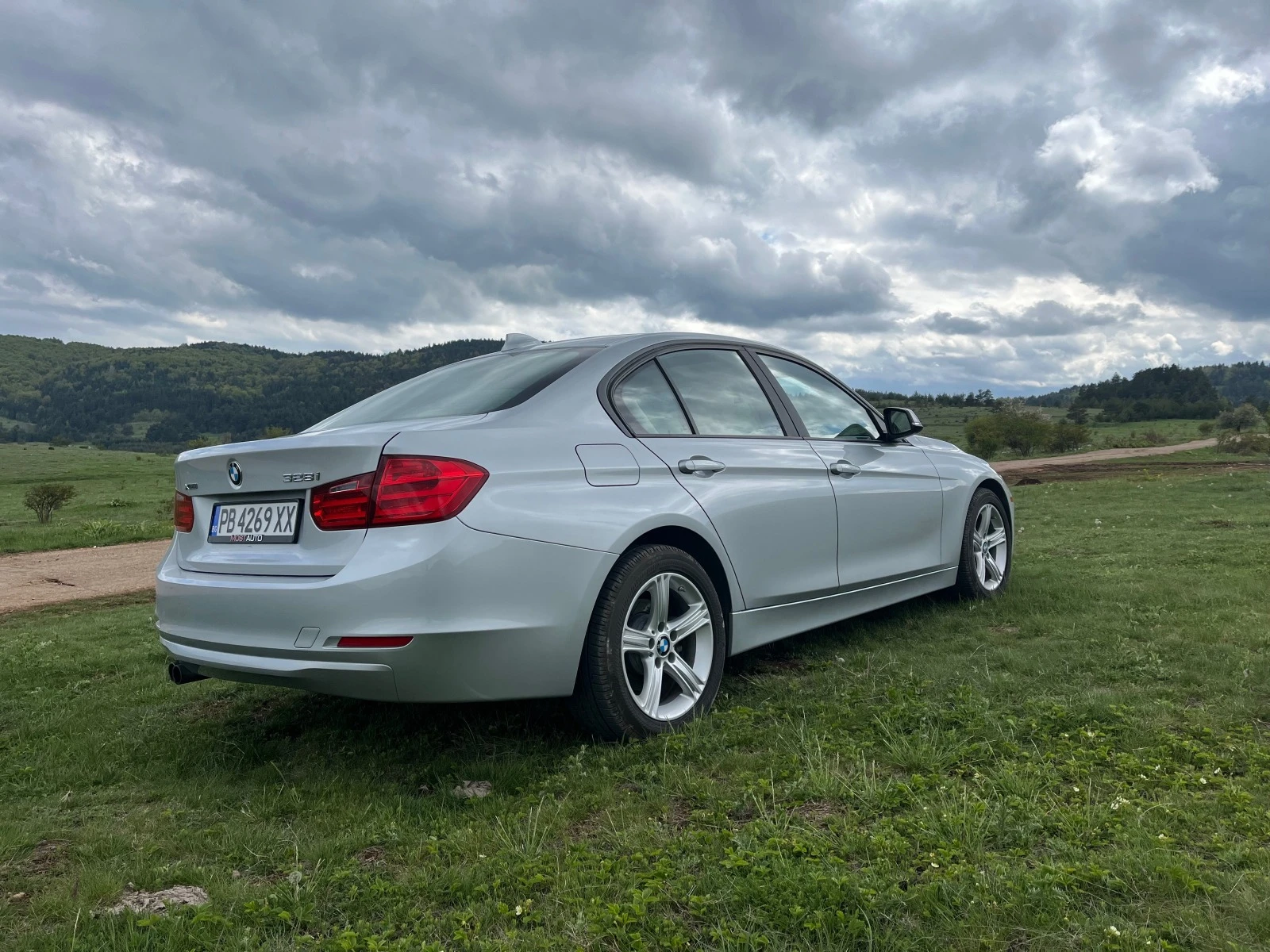 BMW 328 xDrive - изображение 3