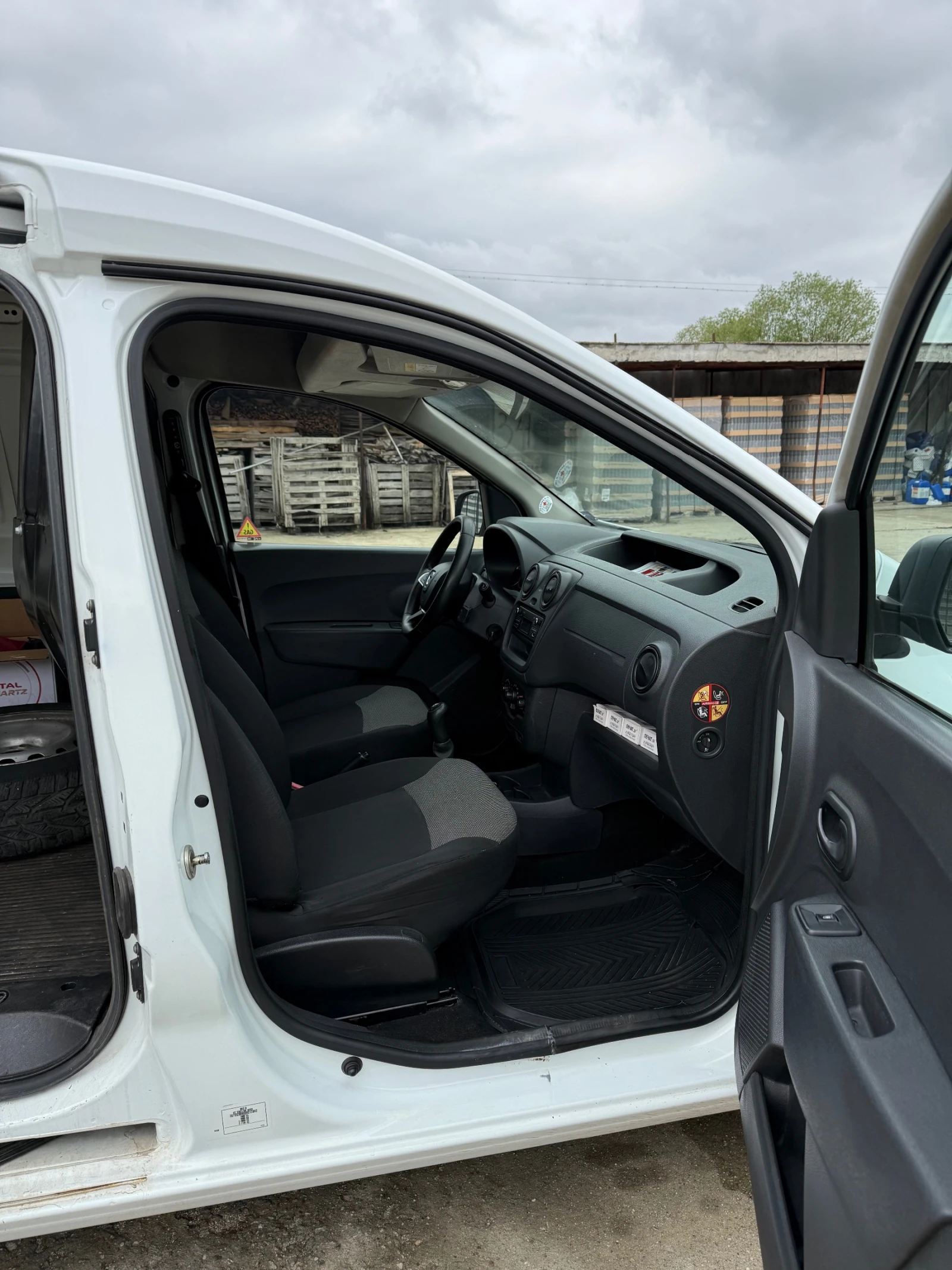 Dacia Dokker 1.6 Бензин/Газ  - изображение 9