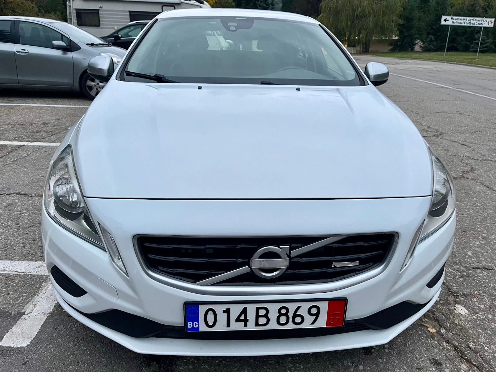 Volvo V60 R-Design - изображение 8