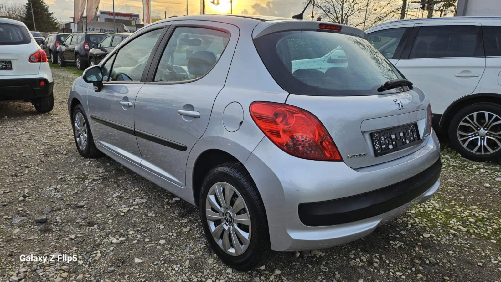 Peugeot 207 1.4HDI - изображение 2