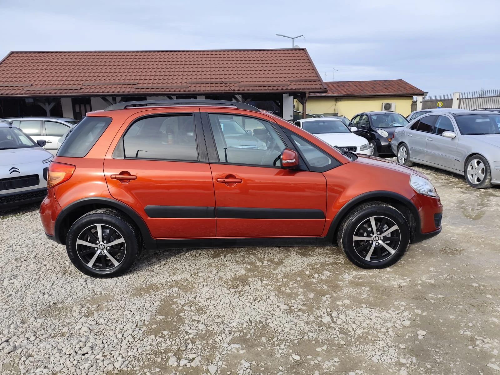 Suzuki SX4 1.6 бензин 4х4 - изображение 4