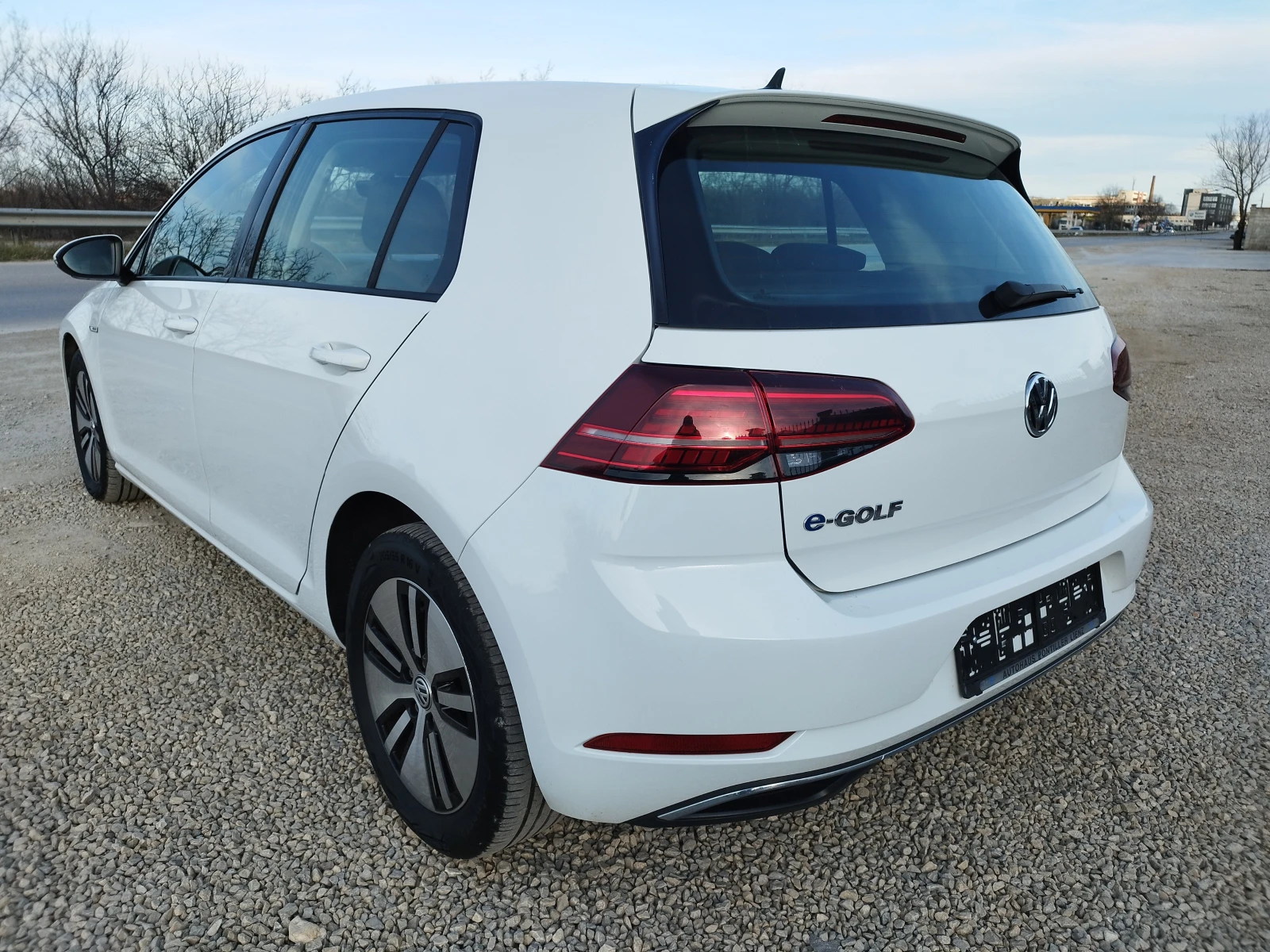 VW Golf e-Golf 136 kc. - изображение 3