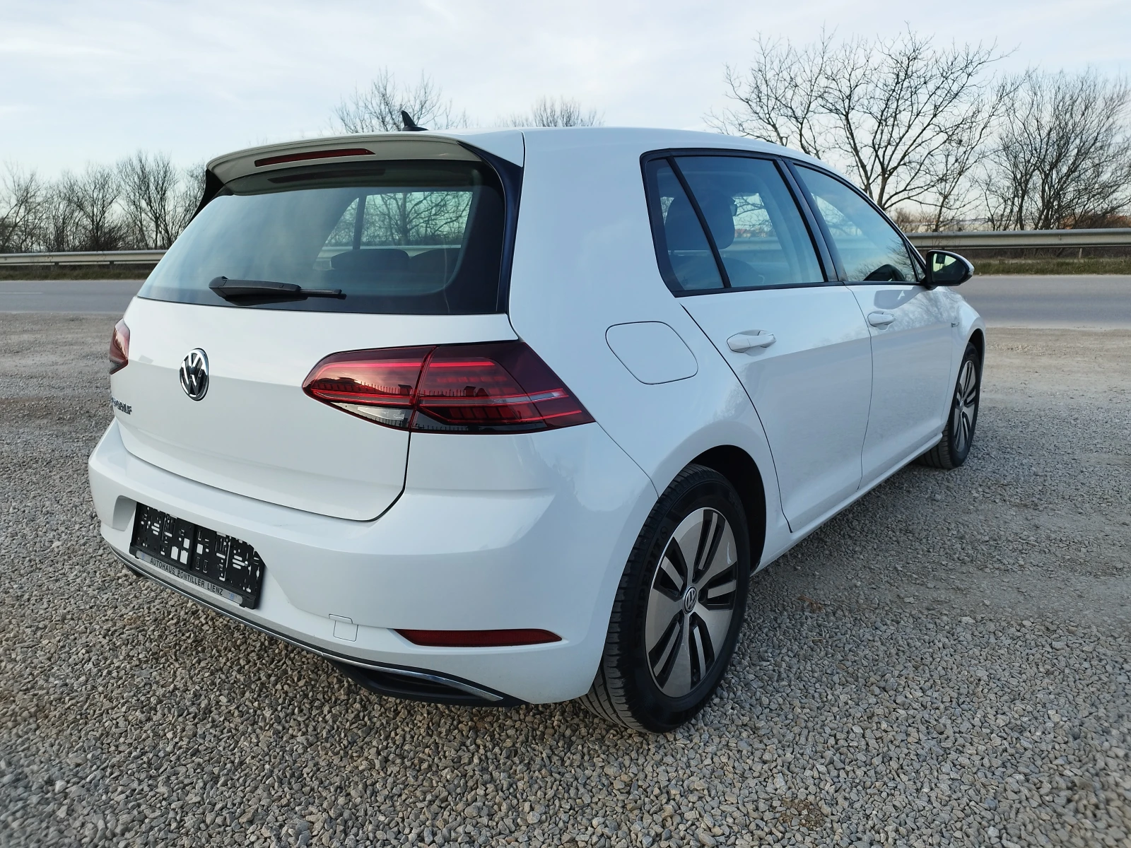 VW Golf e-Golf 136 kc. - изображение 5