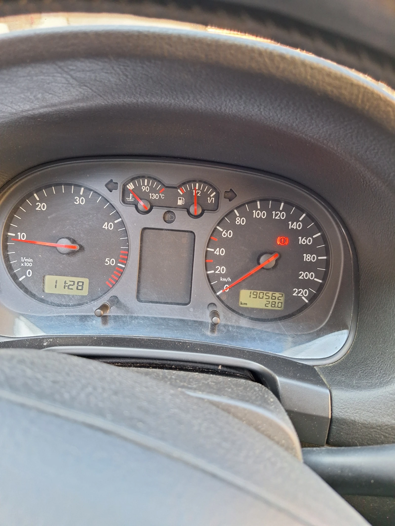 VW Golf edishan, снимка 7 - Автомобили и джипове - 53875555