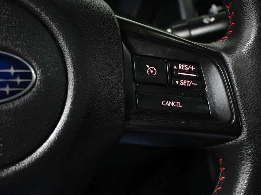 Subaru WRX Sport No Accident Sunroof Heated Seats Blind Sport, снимка 14 - Автомобили и джипове - 54456039