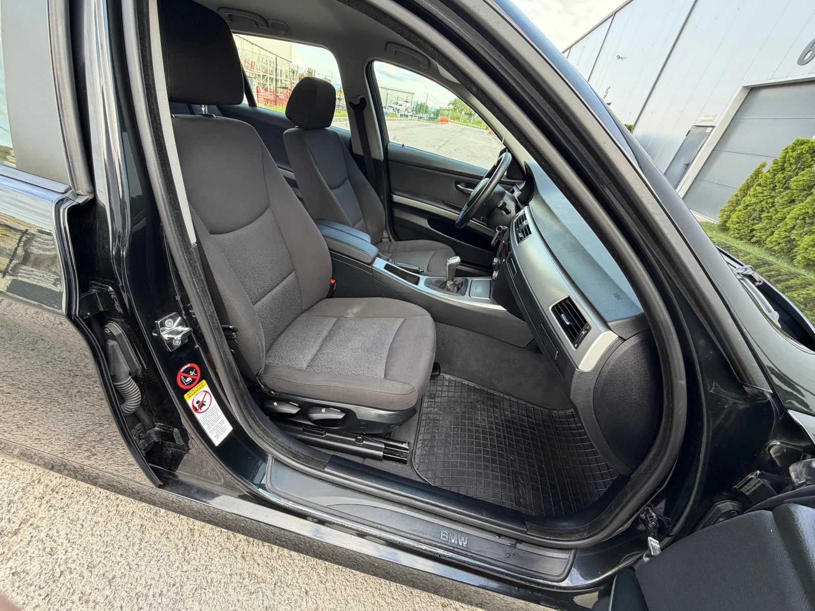 BMW 320 d 177k.c, снимка 15 - Автомобили и джипове - 54554869