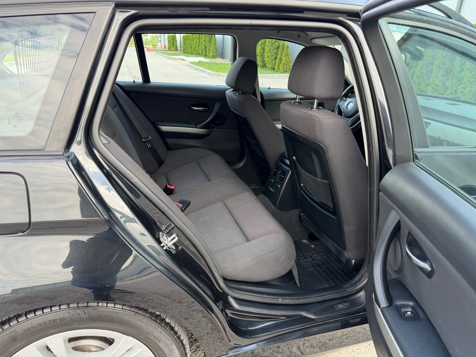 BMW 320 d 177k.c, снимка 13 - Автомобили и джипове - 54554869