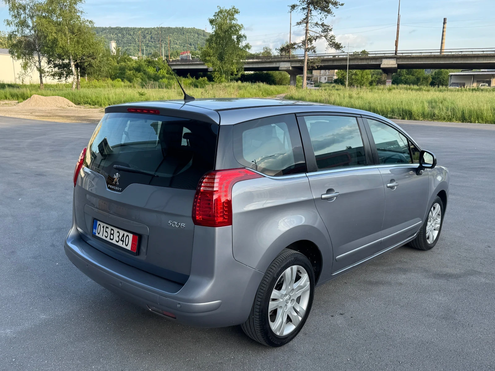 Peugeot 5008 1.6 HDI 120k.c * Navi * LED * 7 местен, снимка 5 - Автомобили и джипове - 54692327