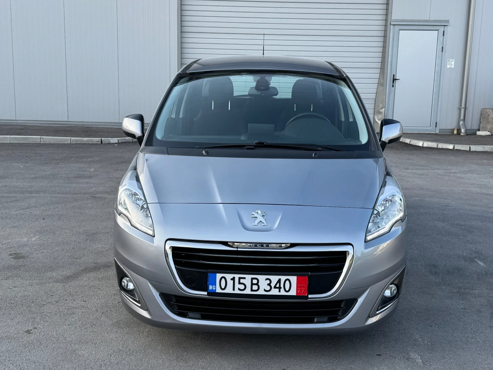 Peugeot 5008 1.6 HDI 120k.c * Navi * LED * 7 местен, снимка 8 - Автомобили и джипове - 54692327