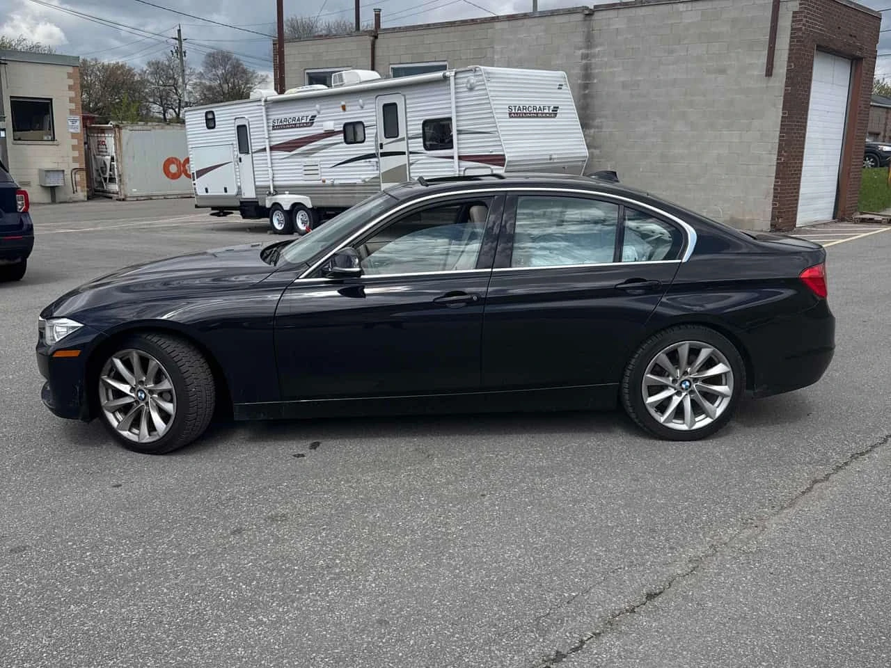 BMW 335 335i xDrive| ШИБИДАХ| HARMAN/K| ПОДГРЕВИ| КЛИПОВЕ|, снимка 2 - Автомобили и джипове - 54715993