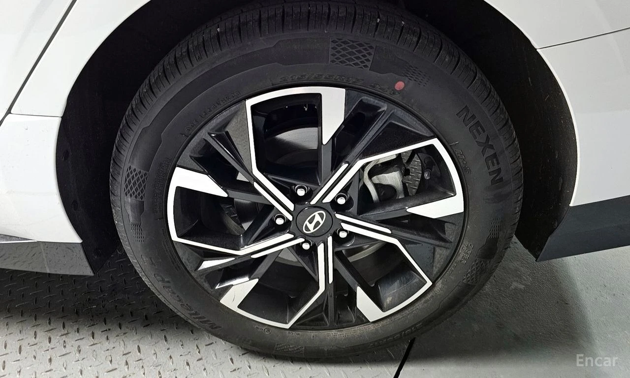 Hyundai Sonata 2.0* ГАЗ* ДИСТРОНИК* ПОДГРЕВ* КАМЕРА* ОБДУХВАНЕ, снимка 5 - Автомобили и джипове - 54741185