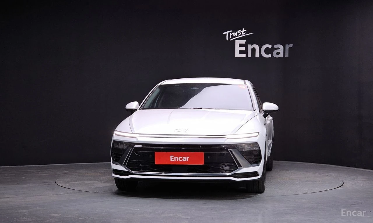 Hyundai Sonata 2.0* ГАЗ* ДИСТРОНИК* ПОДГРЕВ* КАМЕРА* ОБДУХВАНЕ, снимка 2 - Автомобили и джипове - 54741185