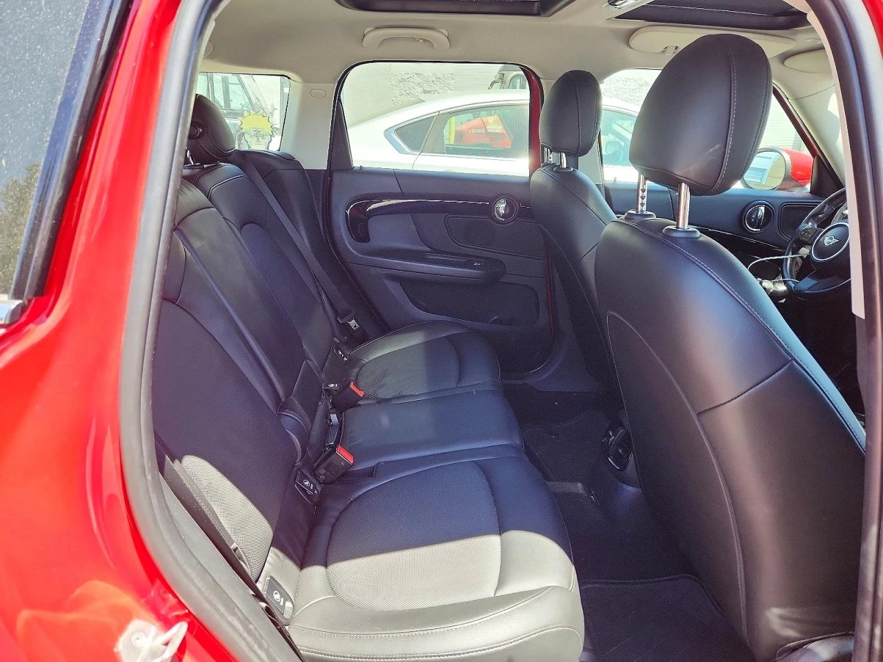 Mini Cooper 1.5l Countryman, снимка 10 - Автомобили и джипове - 54882361