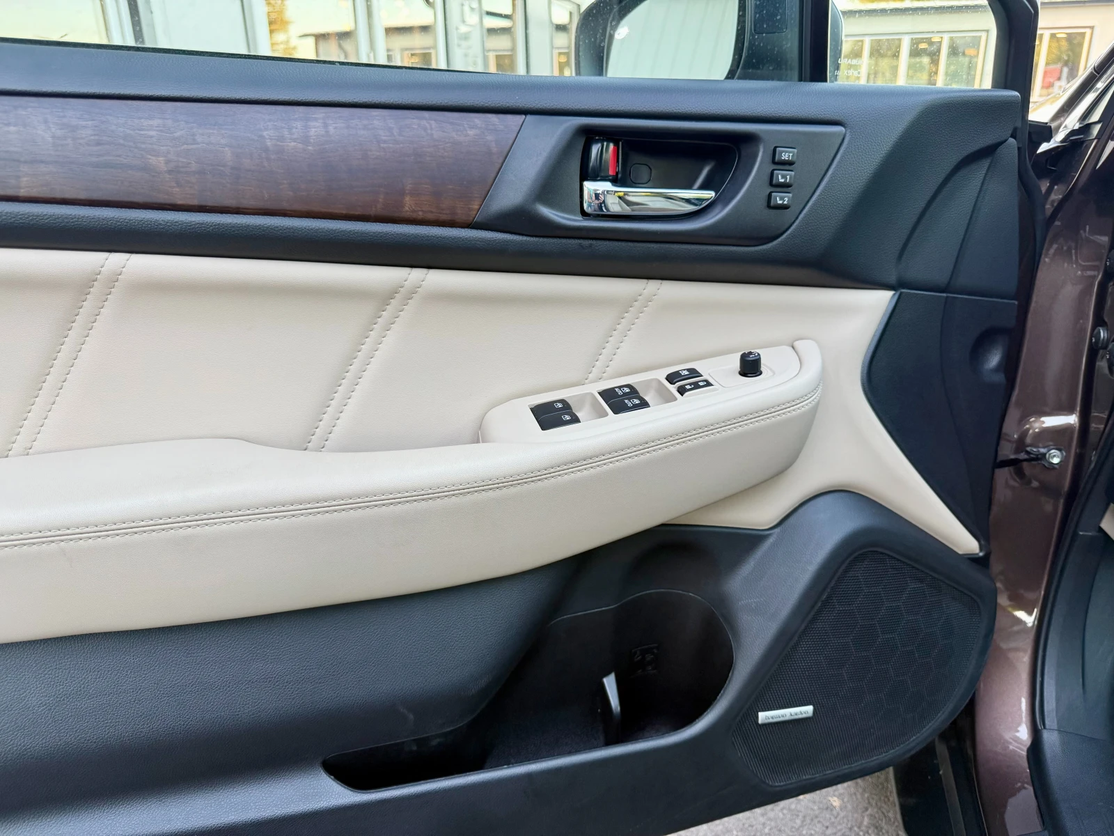 Subaru Outback 3.6R* Limited, снимка 8 - Автомобили и джипове - 55108732
